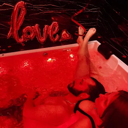007 Loveroom Secrete Jacuzzi Prive Cinema 4k شقة