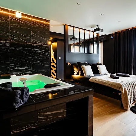 Appartement 007 Loveroom Secrete Jacuzzi Prive Cinema 4k Courcouronnes