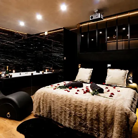 Apartamento 007 Loveroom Secrete Jacuzzi Prive Cinema 4k Courcouronnes